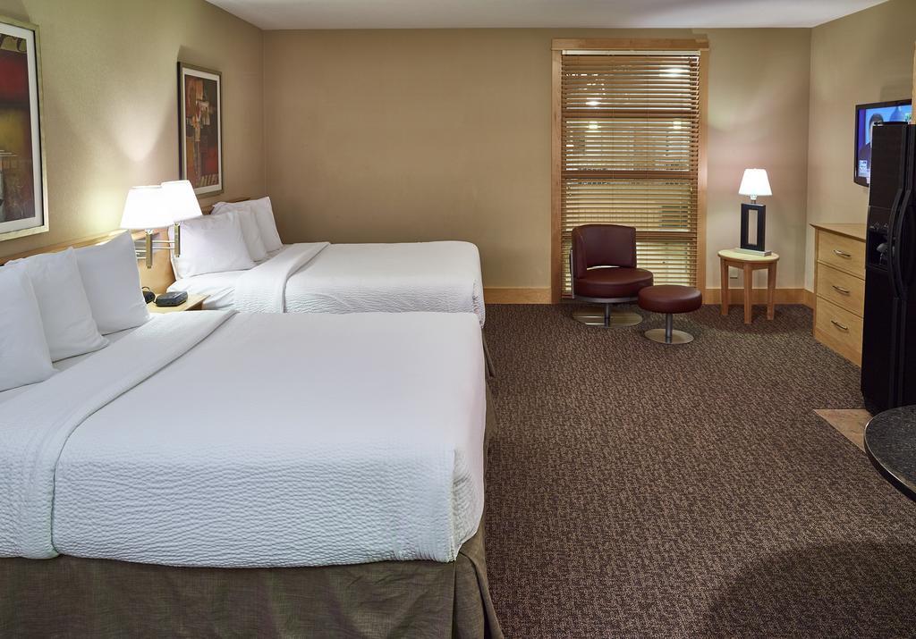 Livinn Hotel Minneapolis North / Fridley Exteriör bild